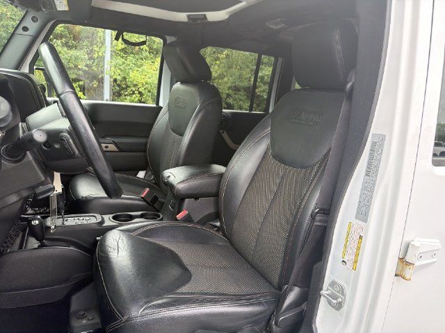Used 2017 Jeep Wrangler Unlimited Sahara AWD/4WD image 19