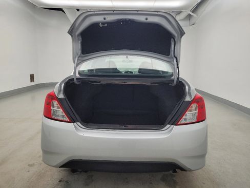 Used 2018 Nissan Versa SV w/ SV Special Edition FWD image 29