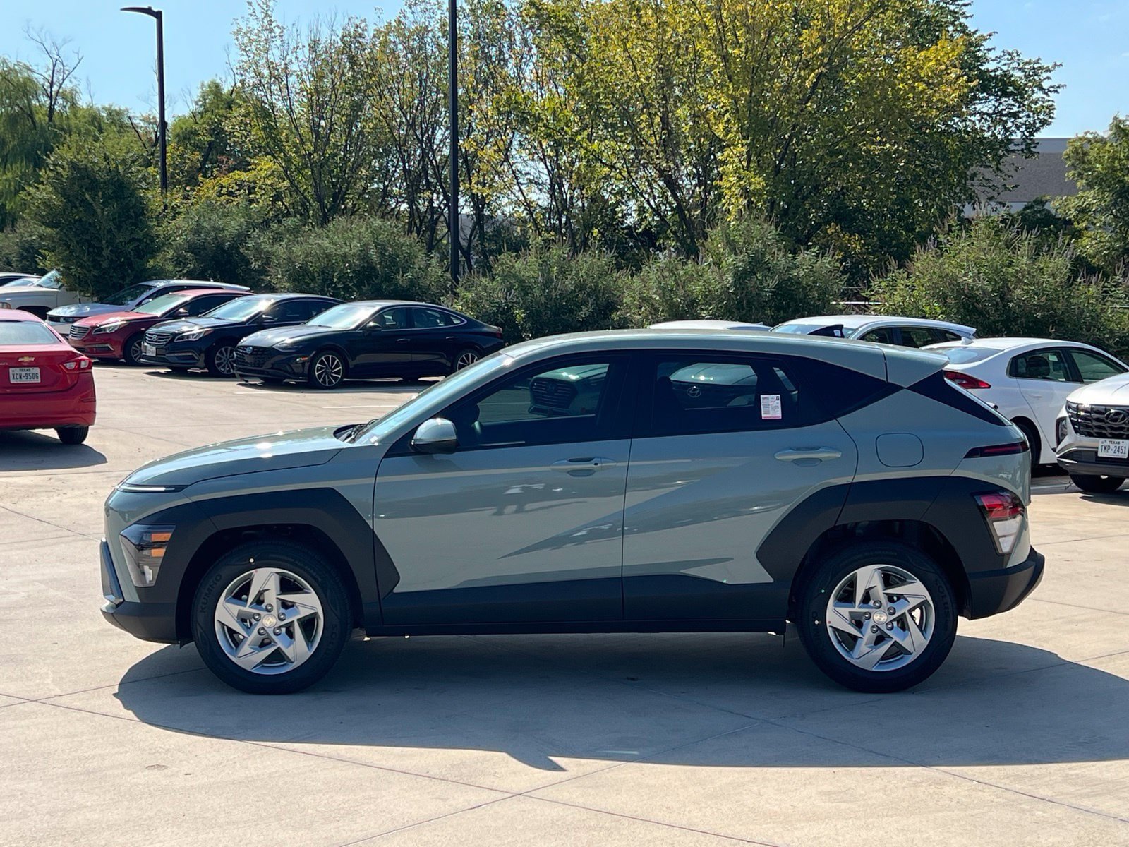 New 2027 Hyundai Kona SE FWD image 6