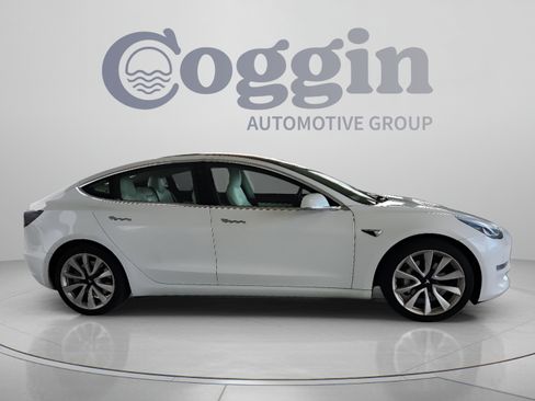 Used 2018 Tesla Model 3 Long Range RWD image 6