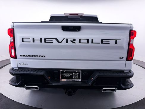 Used 2024 Chevrolet Silverado 1500 LT Trail Boss w/ LT Trail Boss Premium Package AWD/4WD image 16