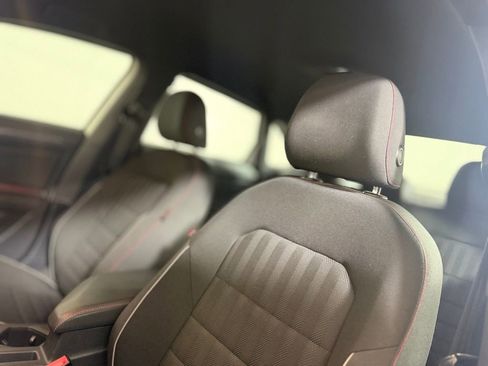 Used 2019 Volkswagen Jetta GLI image 18