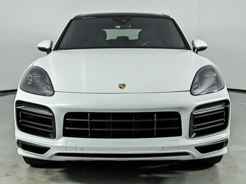 Used 2023 Porsche Cayenne GTS AWD/4WD image 5