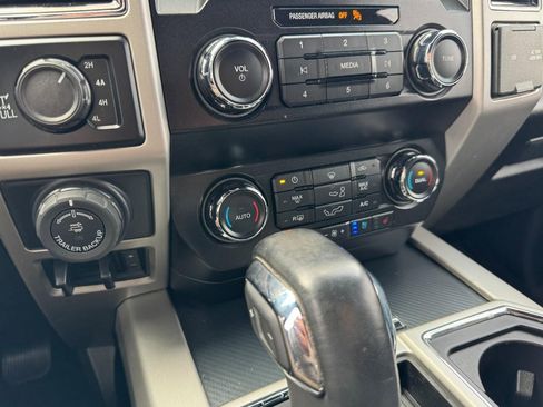 Used 2019 Ford F150 Lariat image 18