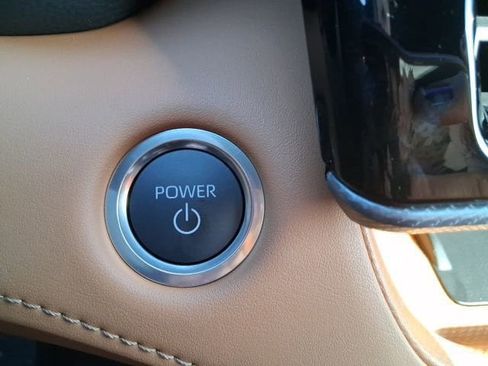 New 2026 Toyota Highlander Platinum image 19