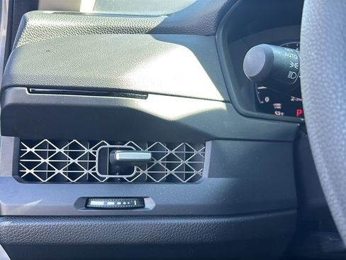 Used 2025 Honda Accord SE image 15