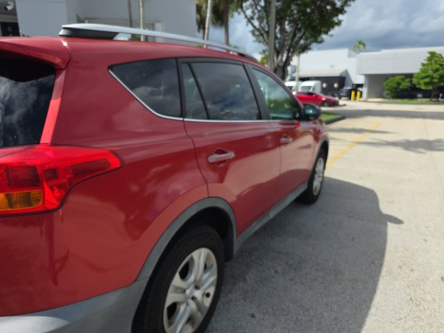 Used 2015 Toyota RAV4 LE FWD image 3
