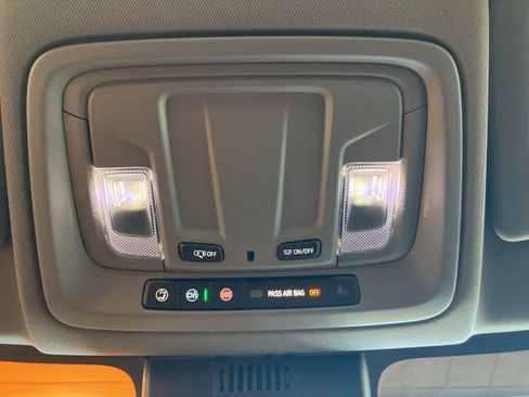 Used 2024 Chevrolet Silverado 1500 Custom image 20