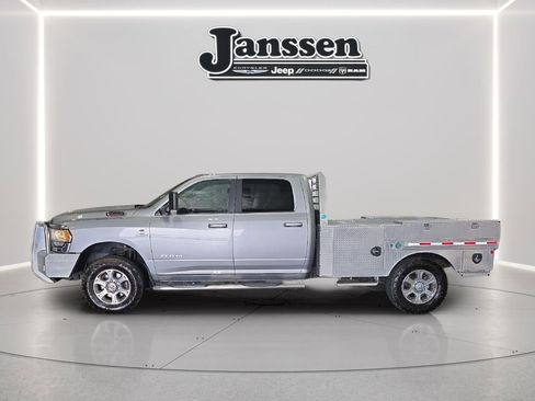 Used 2020 RAM 3500 Big Horn w/ Level 2 Equipment Group AWD/4WD image 2
