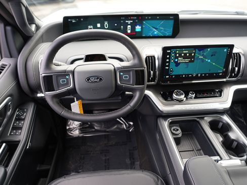 New 2026 Ford Expedition Max Platinum w/ Stealth Appearance Package image 18