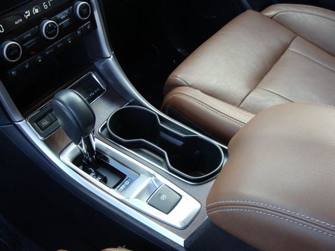 Used 2021 Subaru Ascent Touring image 18