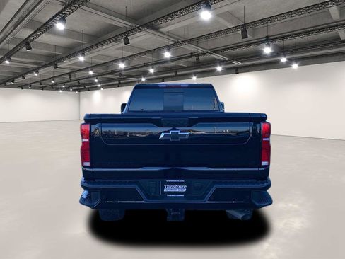 Used 2025 Chevrolet Silverado 2500 LT w/ Trail Boss Package image 6