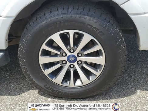 Used 2017 Ford Expedition EL XLT w/ Equipment Group 202A AWD/4WD image 33