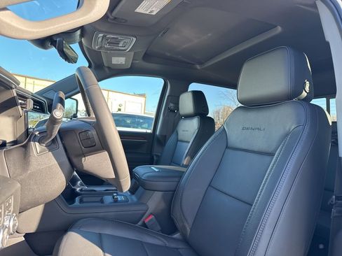 New 2026 GMC Sierra 2500 Denali w/ Denali Reserve Package image 22
