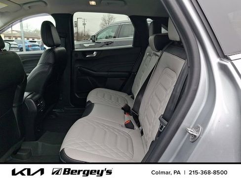 Used 2023 Ford Escape Platinum w/ Premium Technology Package FWD image 12