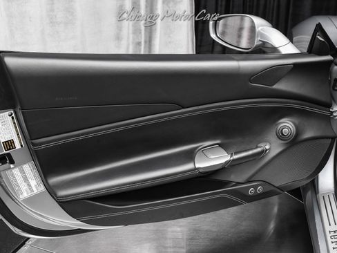 Used 2017 Ferrari 488 Spider image 31