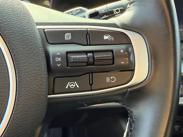 Used 2023 Kia Sportage EX FWD image 32