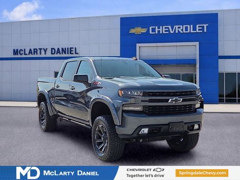 Used 2019 Chevrolet Silverado 1500 RST AWD/4WD image 1