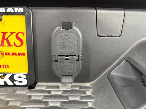 Used 2026 RAM 1500 Big Horn AWD/4WD image 8