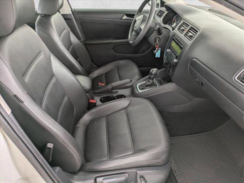 Used 2014 Volkswagen Jetta SE image 20