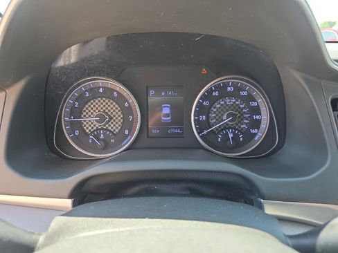 Used 2020 Hyundai Elantra SEL FWD image 15