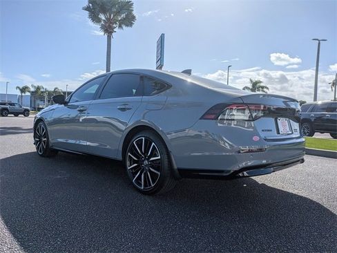 Used 2025 Honda Accord Touring image 6