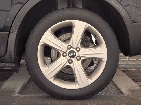 Used 2015 Lincoln MKC FWD image 12