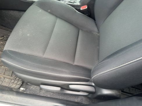 Used 2018 Toyota RAV4 XLE image 9