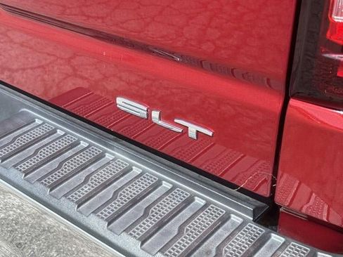 Used 2021 GMC Sierra 1500 SLT AWD/4WD image 7