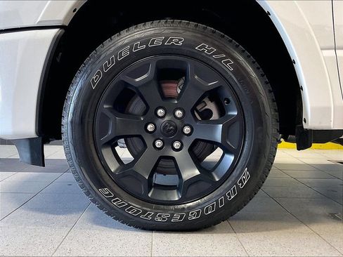 Used 2025 RAM 1500 Big Horn AWD/4WD image 7