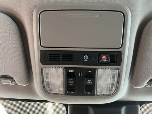 Used 2018 Honda Odyssey Elite image 30