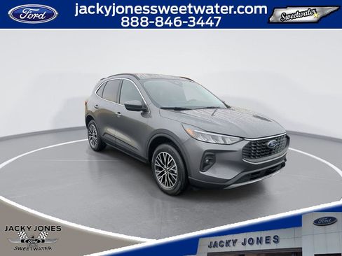 New 2026 Ford Escape SE image 2