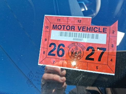 Used 2018 BMW 330i xDrive Sedan w/ Convenience Package image 27