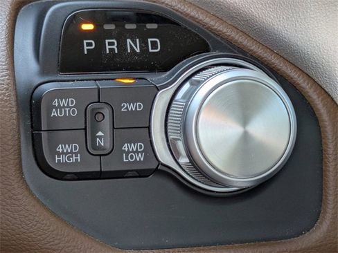 Used 2019 RAM 1500 Laramie image 34