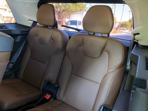 Used 2019 Volvo XC90 T5 Momentum AWD/4WD image 37