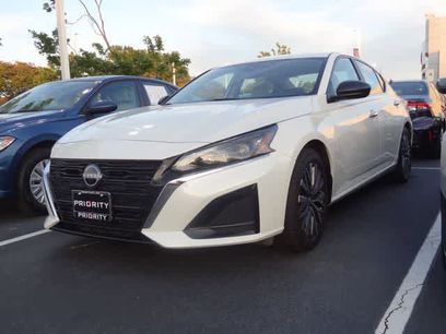 Used 2025 Nissan Altima 2.5 SV
