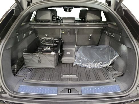 New 2026 Land Rover Range Rover Velar Dynamic SE image 27