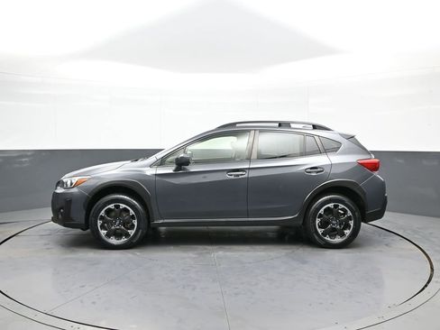 Used 2021 Subaru Crosstrek 2.0i Premium w/ Moonroof Package image 9