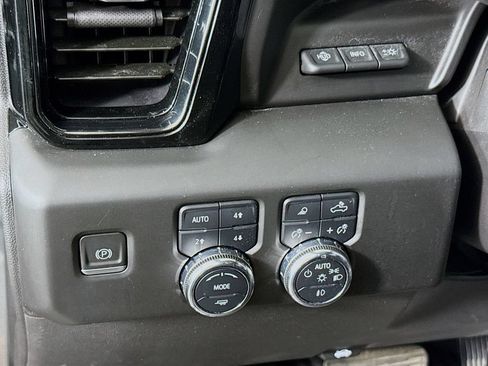 Used 2023 GMC Sierra 1500 AT4X AWD/4WD image 10