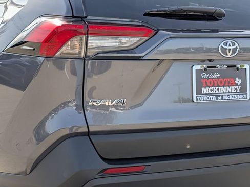 Used 2025 Toyota RAV4 LE image 8