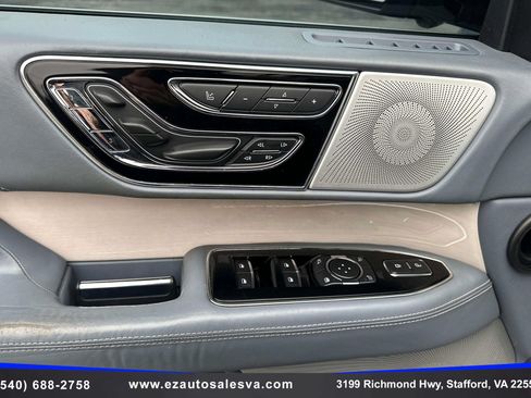 Used 2020 Lincoln Navigator L Black Label w/ Cargo Convenience Package AWD/4WD image 18