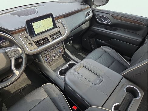 Used 2023 Chevrolet Tahoe Premier w/ Advanced Technology Package AWD/4WD image 13