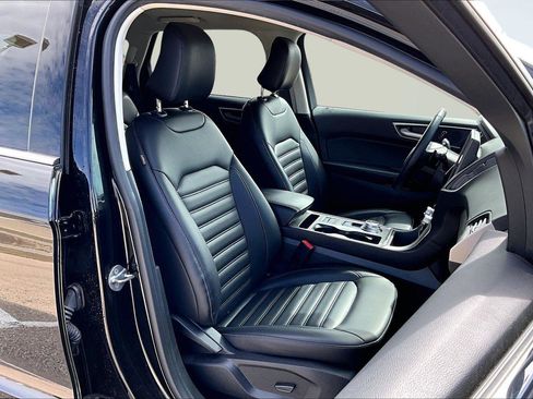 Used 2024 Ford Edge SEL w/ Convenience Package AWD/4WD image 8