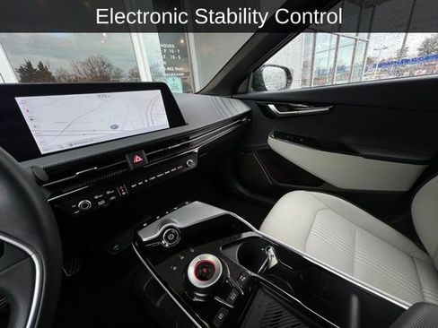 Used 2024 Kia EV6 GT-Line w/ GT-Line White Seat Package image 7