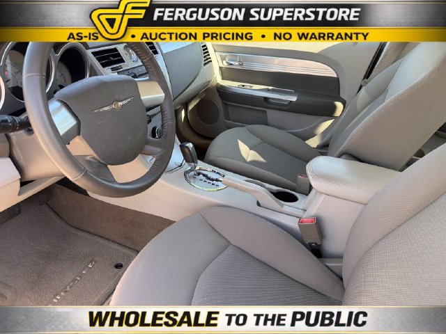 Used 2009 Chrysler Sebring Touring FWD image 17