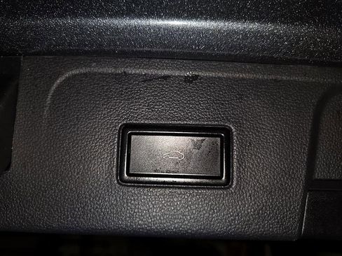 Used 2019 Volkswagen Atlas SE w/ Towing Package image 27