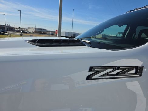 Used 2025 Chevrolet Silverado 2500 LTZ w/ Trail Boss Package image 6