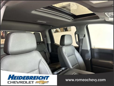 Certified 2022 Chevrolet Silverado 1500 LTZ AWD/4WD image 35
