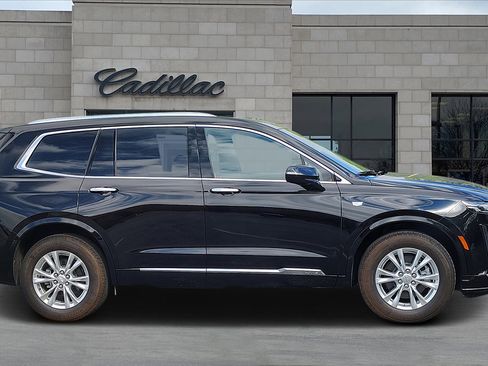New 2025 Cadillac XT6 Luxury w/ LPO, Premium Carpet Package image 2
