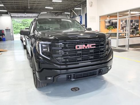 New 2026 GMC Sierra 1500 Elevation AWD/4WD image 3